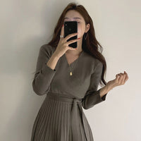 Mozuleva Stylish V-neck Sweater Dress